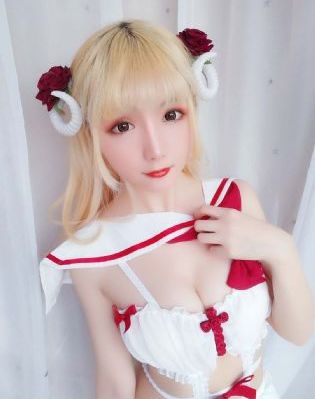 女大学生的沙龙室观看_DVD日韩电影在线