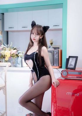 美丽的小水蜜桃7_HD高清免费观看
