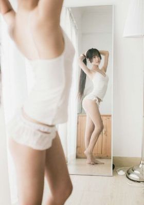 裙子底下有怪兽_1080在线观看