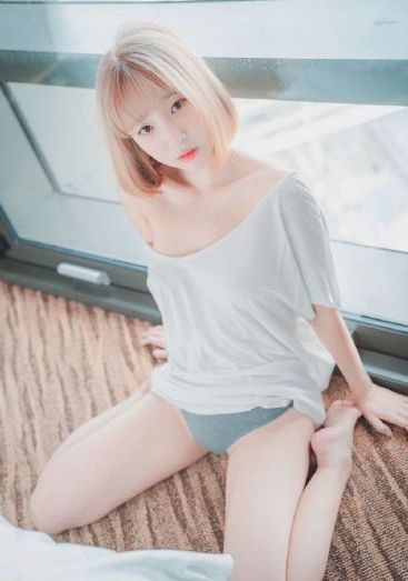 用手指搅乱你_蓝光天堂在线