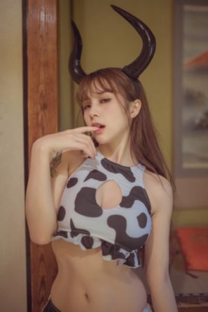 不戴乳罩的丰满已婚妇女2_BD英语完整版观看