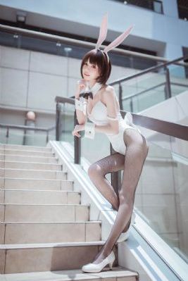 挺进武林美妇后菊的扮演者_HD手机在线观看